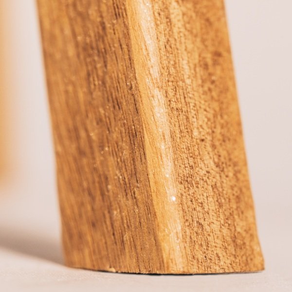 Abajur de Chão Alto Tripé Moderno Madeira Cedro Eros com Cúpula Tecido Bege - para Sala Quarto Escri - 9