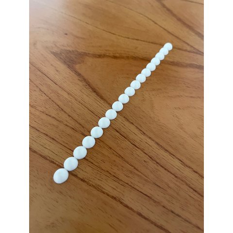 Rodameio Boiserie Bolinha 3D 1cm Branco 3,24m