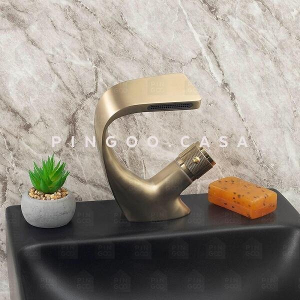 Torneira para banheiro cascata Misturador Monocomando Baixa Cairu Pingoo.casa - Dourado escovado - 2