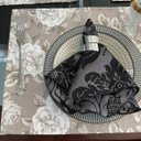 Ver imagem 2 de Kit 6 Guardanapos em Jacquard Luxo Medalhão Preto e Prata 40x40cm