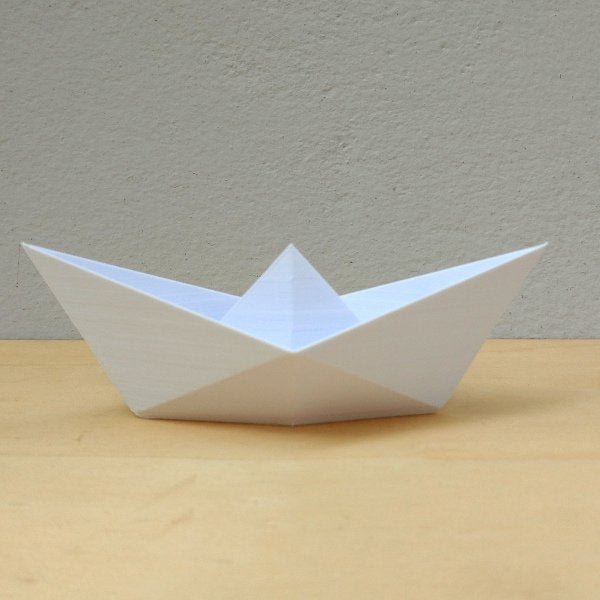 Estatueta Barquinho Origami M - 16,5cm comp. - Toque 3D: Branco
