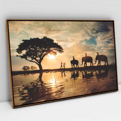 Quadro Decorativo em Canvas Elefante e a Paisagem TaColado Moldura Flutuante 4,5cm Freijó 120 x 80cm