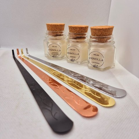 Pinça para Acerto de Pavio de Vela e 3 Velas Aromáticas 30gr:preto