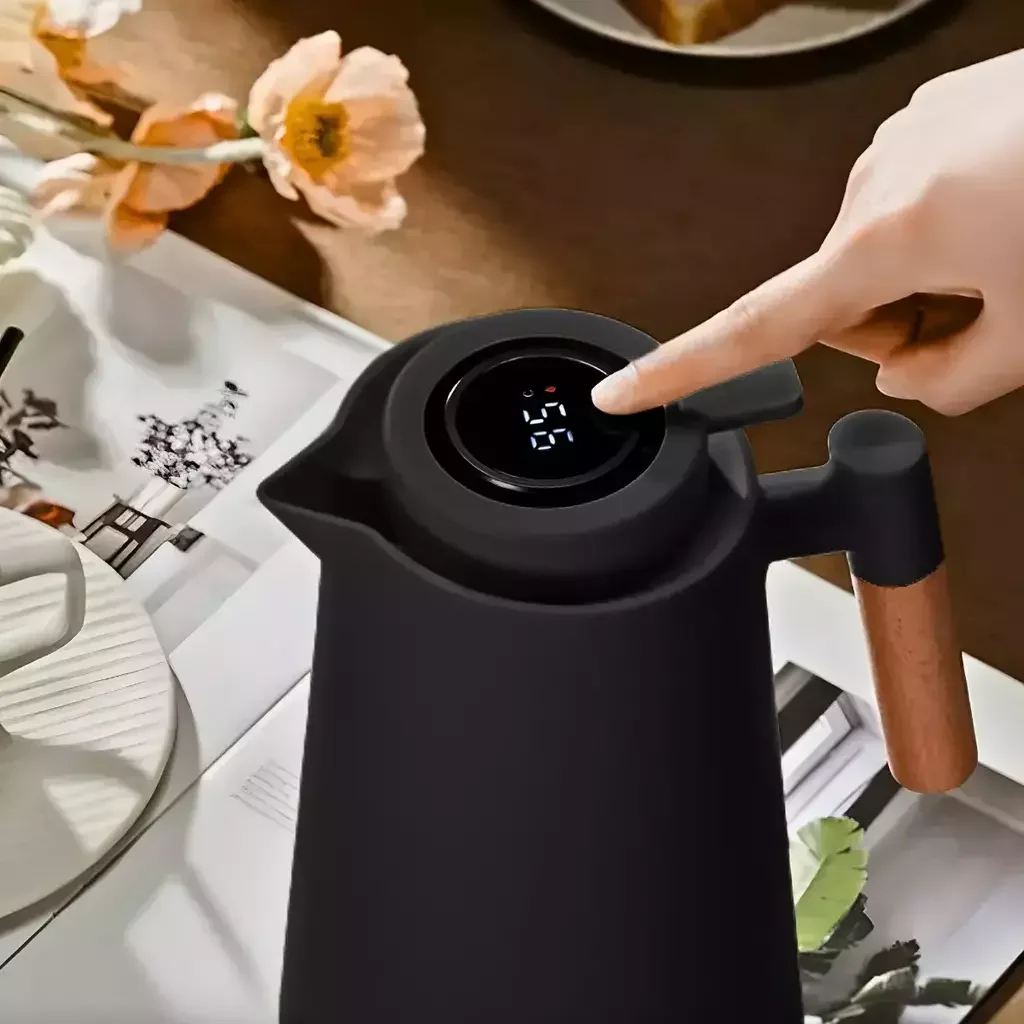 Garrafa Térmica com Termômetro 1l - 4