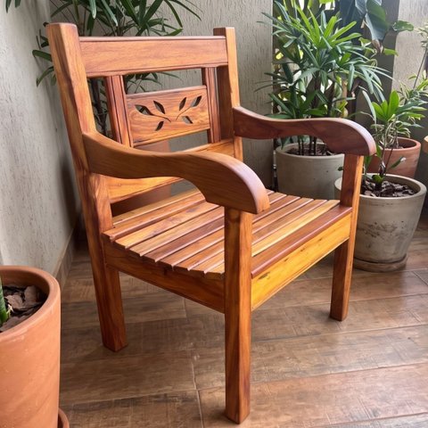 Poltrona Banco 1 Lugar Madeira Maciça Verniz Marítimo Varanda Jardim Resistente Sol Chuva