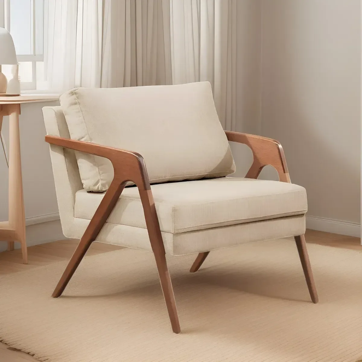 Poltrona Mona Luxo Pés de Madeira Linho Bege