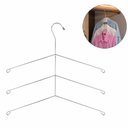 Ver imagem 1 de Cabide Triplo Cromado para Camisas Blusas e Jaquetas Cabideiro Organizador de Closet Armário Guarda-