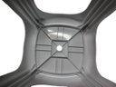 Ver imagem 4 de Kit 12 Banqueta Plástica Reforçada Cap. 120 Kg Branca