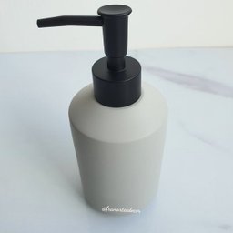 Porta Sabonete Liquido de Cimento Cinza e Preto 17,5cm - 2