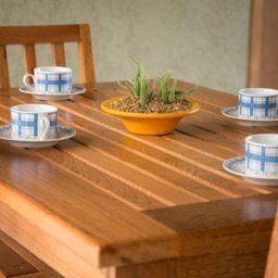 Conjunto de Mesa Ripada 1,20M com 4 Cadeiras Confort em Madeira de Lei Maciça - 2