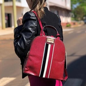 Mochila Poliuretano Chic Com Listras Chenson Bordô
