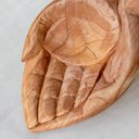 Ver imagem 3 de Escultura Artesanal Mãos em Madeira Suar Importado de Bali