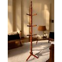 Ver imagem 3 de Cabideiro de Chao Rajado Envernizado Mancebo Arara de Roupas 10 Ganchos em Madeira Cabide