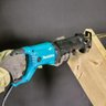 Serra Sabre 30mm Industrial 1200w Jr3051tk 220v Makita - 9