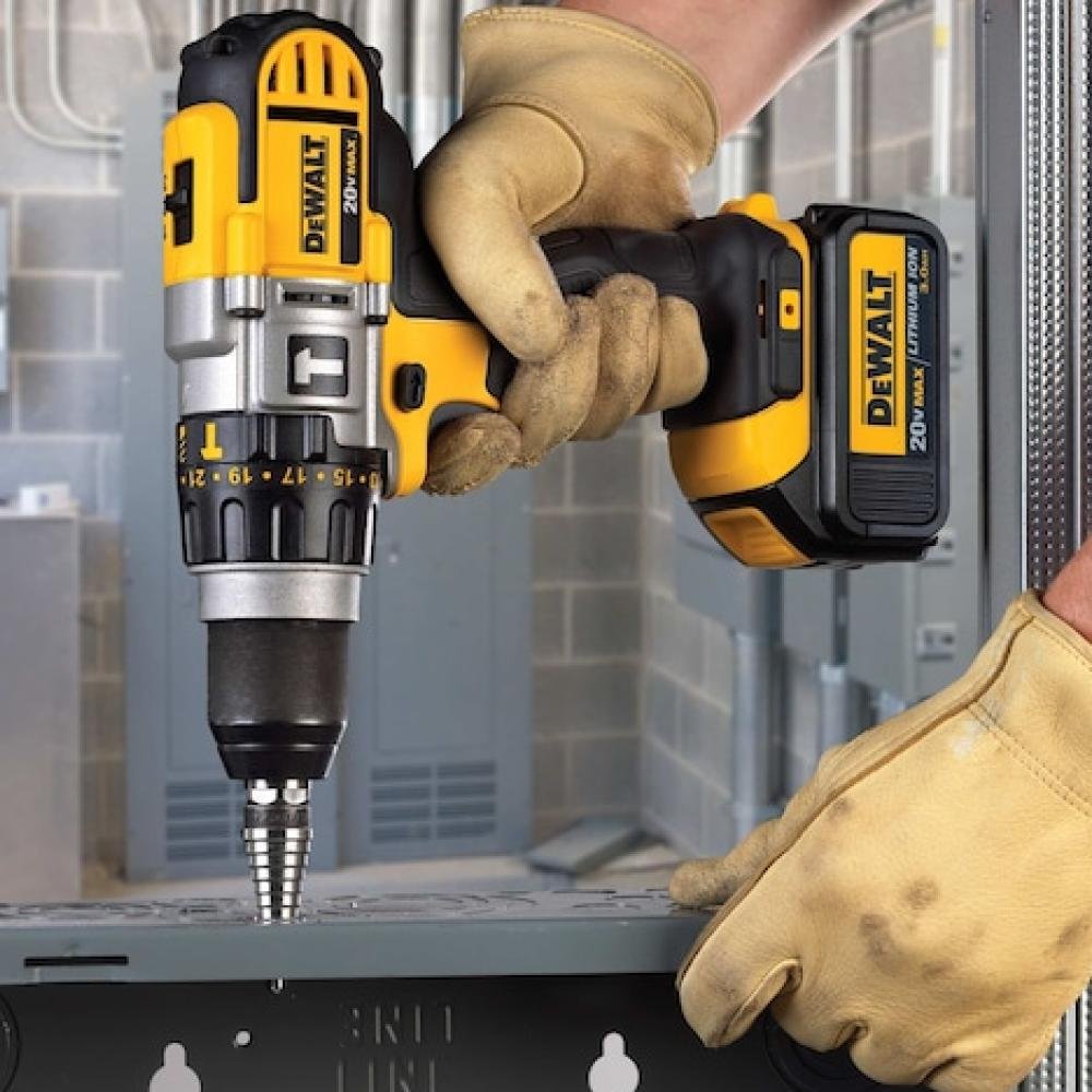 Furadeira/parafusadeira de Impacto 220v - Dewalt - 2