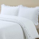 Ver imagem 2 de Kit Cobre Leito Colcha Casa Scarpa Maison Queen C/ Babado Percal 300 Fios 3 Peças - Branco