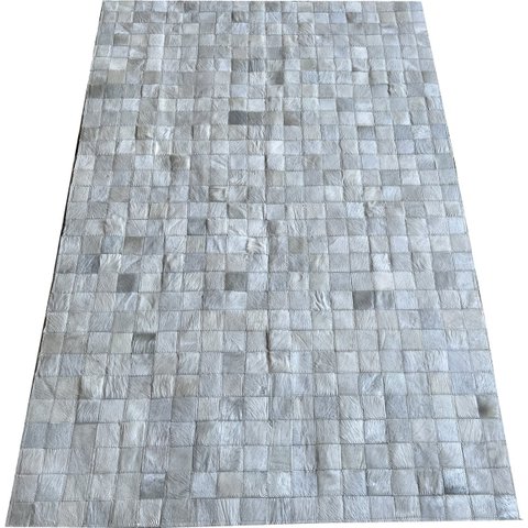 Tapete de couro branco 1,00x1,50 sem borda peça 5x5cm