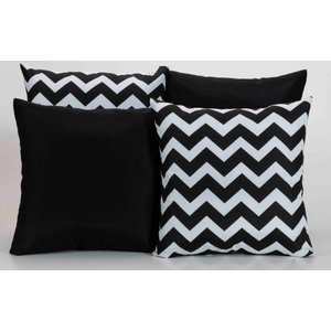 Kit com 4 Almofadas Decorativas Estampa Listrado Preto e Branco