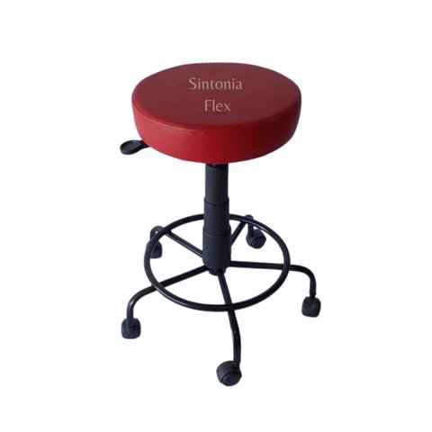Mocho Estética com Base de Ferro com Apoio de Pé com Rodízio Corano Vermelho