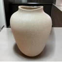 Ver imagem 2 de Vaso Clássico Lamato Bege - 26cm