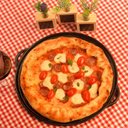 Ver imagem 3 de Forma para Assar Pizza Alça de Ferro Panela Mineira 30x1,5cm