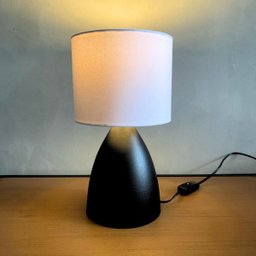 Abajur de Mesa Bojudo Preto com Cúpula Bege Decoração Cama, Quarto, Sala, Escritório, Leitura, Casa - 3