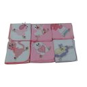 Ver imagem 2 de Kit 5 Cueiros 1 Toalha Forrada 1 Fralda 2 Lavabos Menina