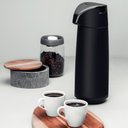 Ver imagem 3 de Garrafa Térmica de Café Tramontina Exata 1,8l Água Chá em Plástico Preto com Ampola de Vidro