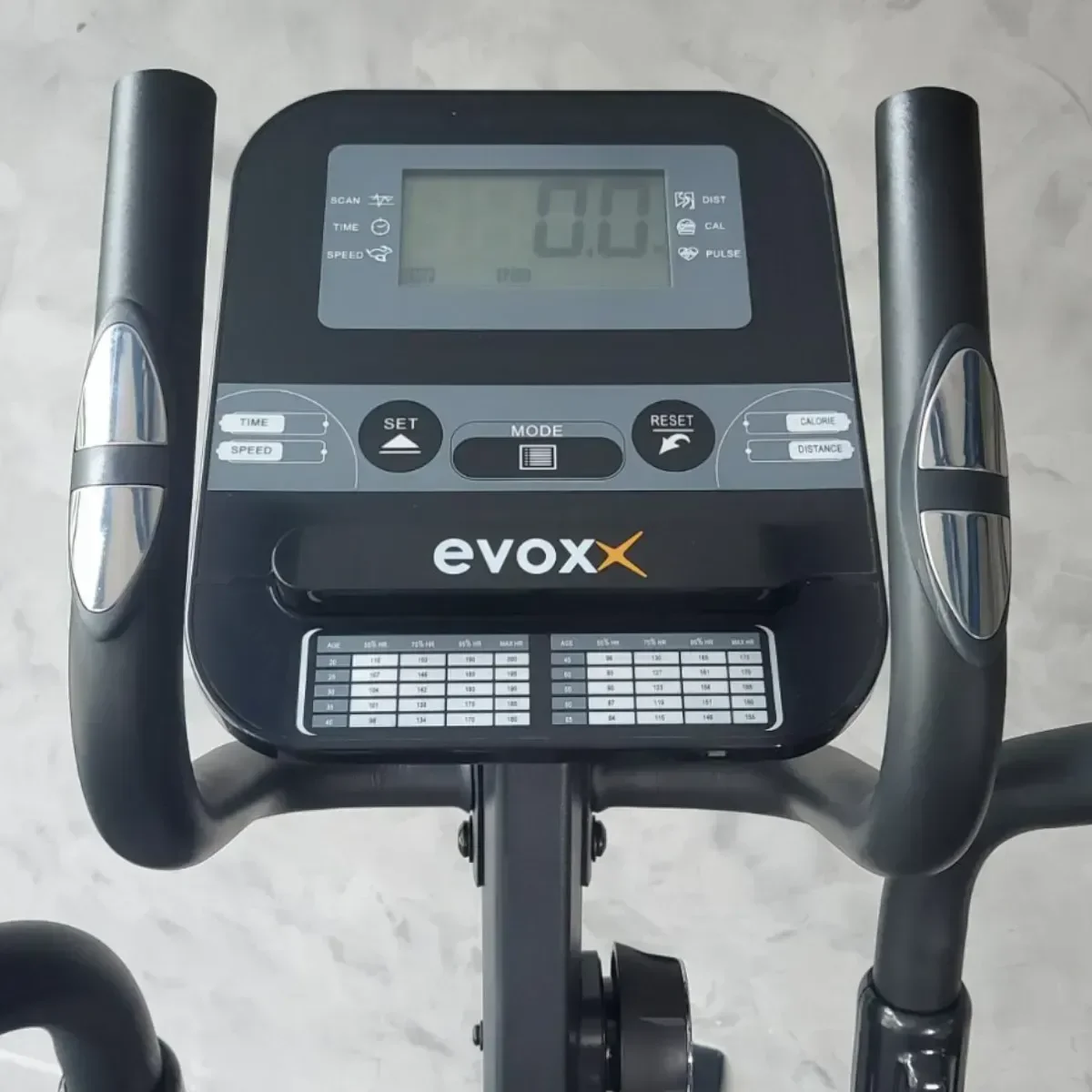 Ver imagem 2 de Bicicleta Profissional Magnética Vertical Evox Fitness V8