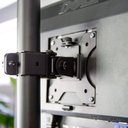 Ver imagem 3 de Suporte para 3 Monitores 15 a 32 Ajuste de Altura e Convergência Ctm33n