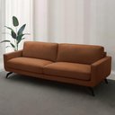 Ver imagem 1 de Sofá Decorativo Thalia 3 Lugares Sala de Estar 210cm Pés em Aço Couro Conhaque G88 - Gran Belo