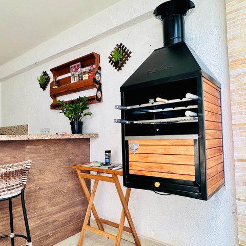 Churrasqueira de Bancada e Parede Wall Plus Vulkania Grill a Carvão Grelha Inox - Preto