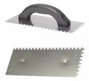 Ver imagem 4 de Kit 3 Ferramentas-1 Desempenadeira Dentada Aço+1 Marreta Borracha Branca 60mm+1 Marreta 40mm