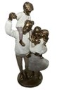 Ver imagem 1 de Escultura Familia Decorativa em Resina Pai Mãe Casal de Filhos