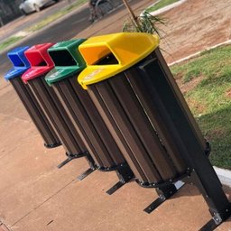 Lixeira em Madeira Plástica 94L In Brasil - 2