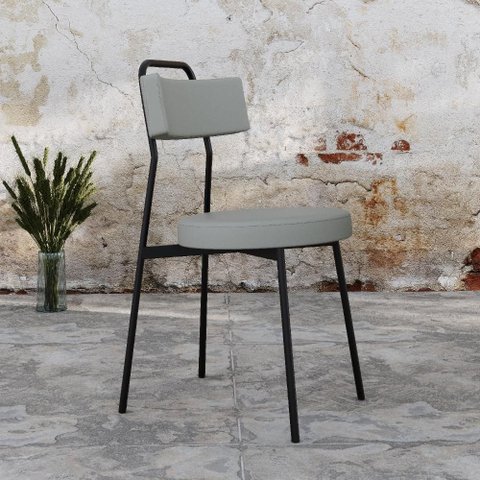 Cadeira de Jantar Stout Courino Saturno Off White Est.Preta