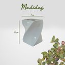 Ver imagem 3 de Vaso Cerâmica Torcido 8,5x 6,5x10 Cm – Elegância e Movimento na Decoração