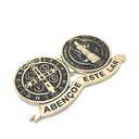 Ver imagem 2 de Adorno Metal Medalha De São Bento Dourado Com Imã