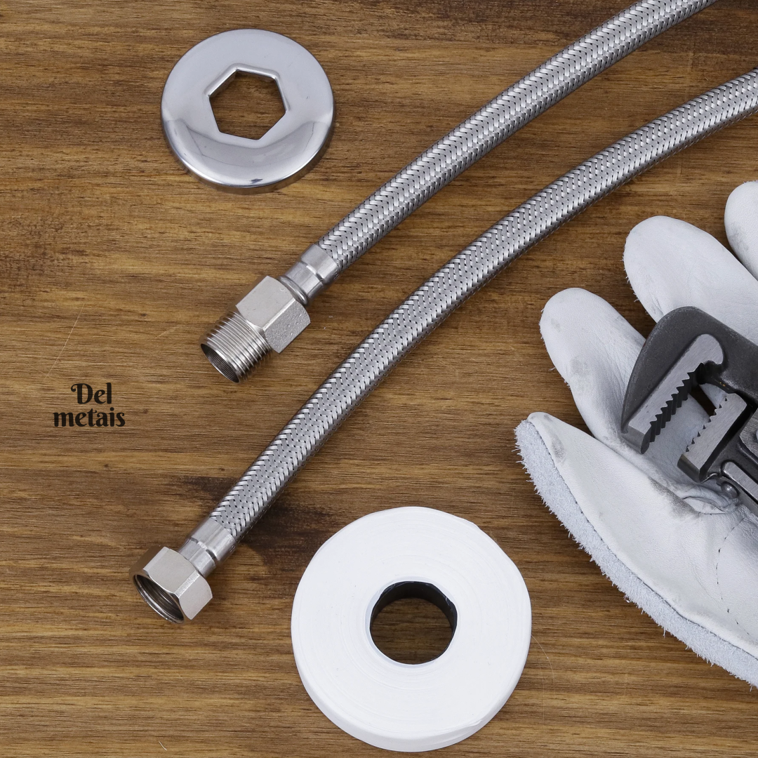 Ver imagem 1 de Kit 2 Unidades Engate Mangueira Flexível Trançado Aço Inox 60cm Quente Fria Cor: Prateado Del Metais
