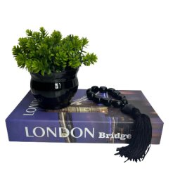 Kit decoração livro London + vaso preto + colar japamala - 1