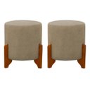 Ver imagem 1 de 2 Puf Puff Redondo com Pés em Madeira 45x35cm Tecido Cor Palha