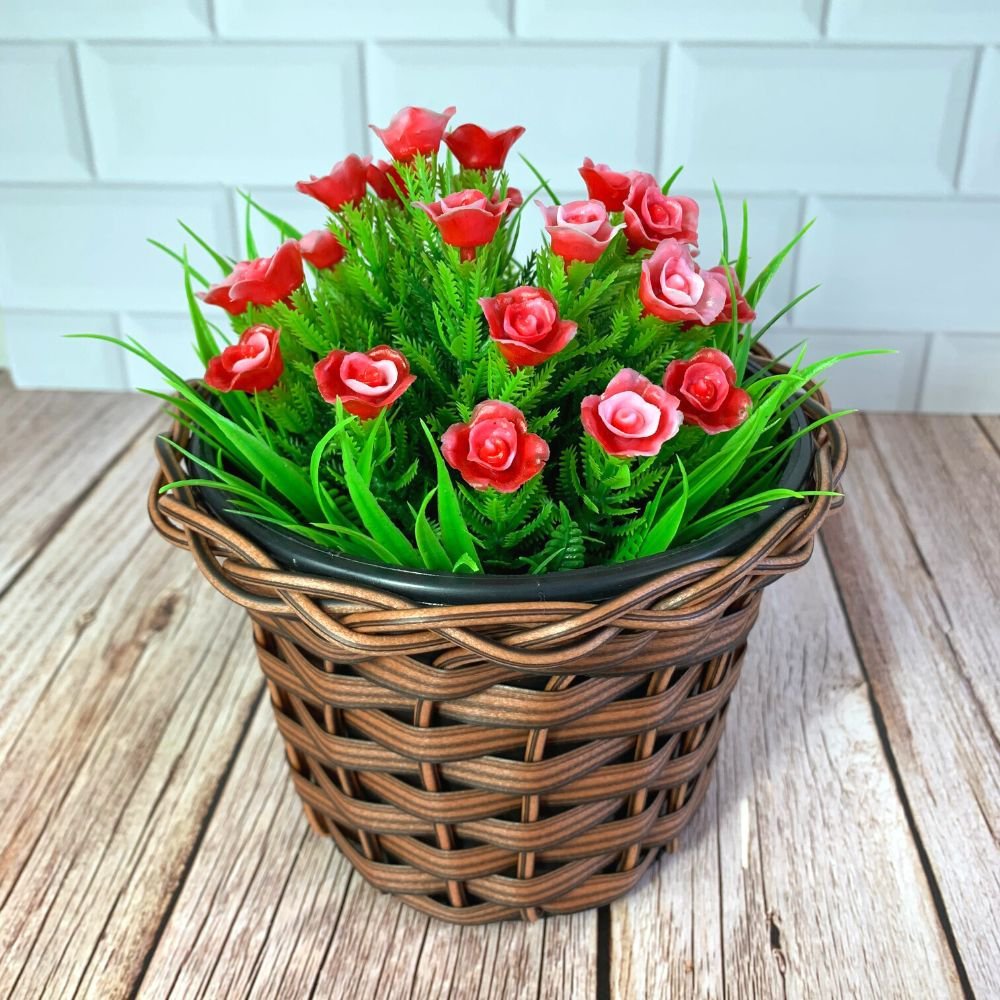 Vaso Trançado com Arranjo de Flores Artificiais - Decoração Cor da Flor:Rosa Vermelha