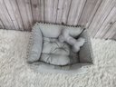 Ver imagem 5 de Cama Pet Cinza Cachorro P Almofada Cinza Caminha com Ziper Mini Brinquedo P