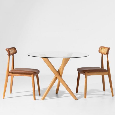 Conjunto Mesa de Jantar Thai Redonda Vidro Incolor - 1,10m + 2 Cadeiras Dalí Palha Larga - Cognac Ab