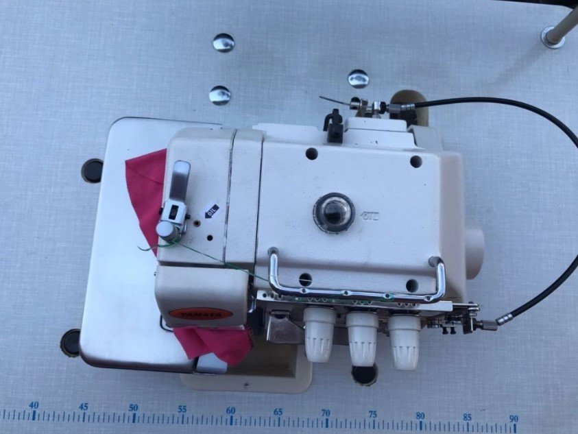 Máquina de Costura Industrial Overlock C/ Embutidor - 4