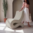 Ver mais imagens de Kit 2 Poltronas Orgânicas Esculturais Sala de Estar Curva S Sinuê Bouclê Moscow Bege - Desk Design
