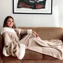 Ver imagem 1 de Cobertor com Manga Sherpa Bege Quentinho Casa Dona