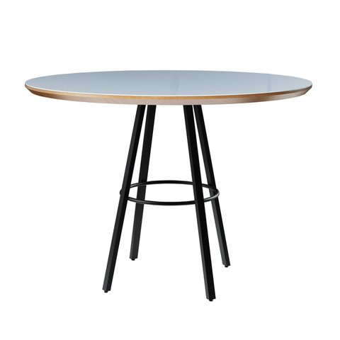 Mesa de Jantar Boston Class Aço Carbono Preto Redonda Nozes 1.10 Cm Vidro Branco