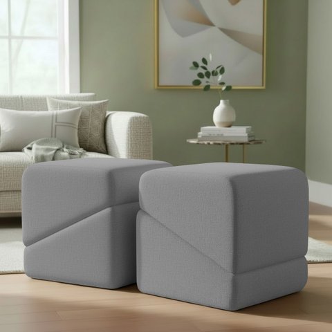 Kit 2 Puffs Sense Bouclé Premium Assento Extra Decorativo para Sala Quarto Design Moderno Cinza