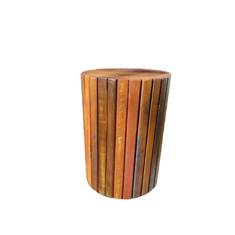 banco ripado colorido produzido em madeira maciça de demolição